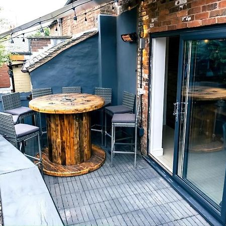 4 Bedroom - Sleep 9 Home In Cheadle Staffordshire - Alton Towers Polar Express Dimmingsdale Peak District Trentham Gardens Water World Zewnętrze zdjęcie